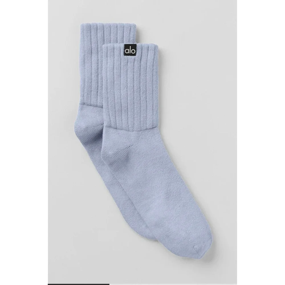 Alo Yoga Womens Scrunch Sock Powder Blue Crew Ribbed Log New S/M UNISEX
